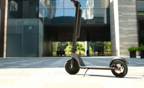 Elektro Scooter fuer Gewicht bis 150 Kg